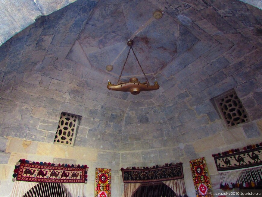 Караван-сарай. Приют путешественников в старом Баку