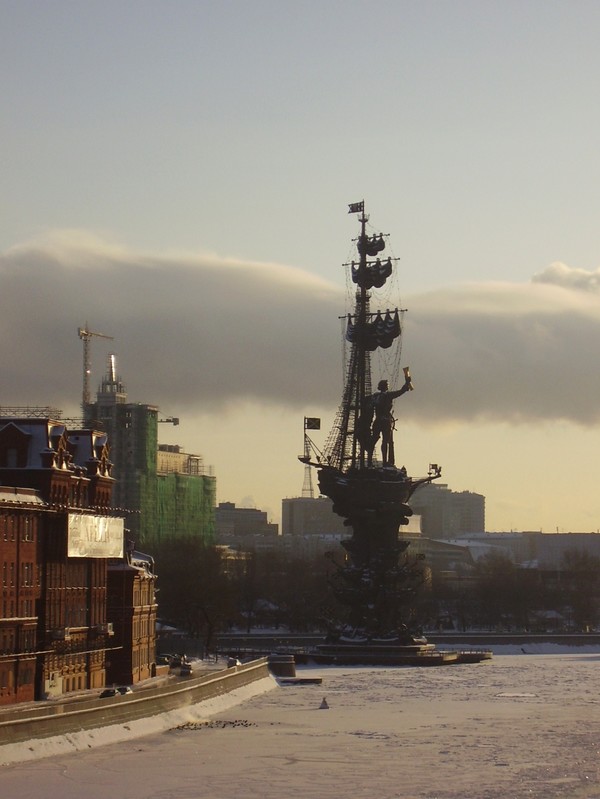 Москва: столица с азов 