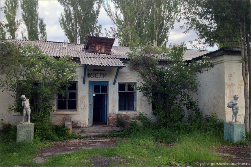 В краю Небесных гор. Возвращение блудного чемодана, джунгли в детском саду, закат на высоте