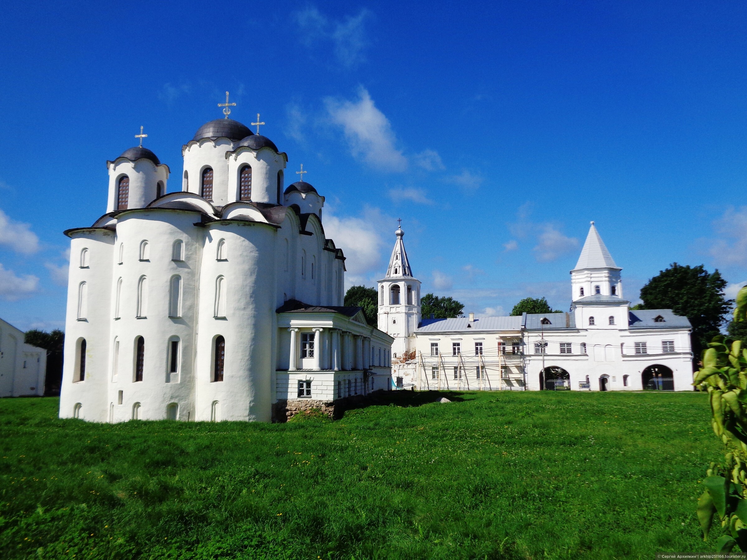 Николо-Дворищенский собор в Новгороде