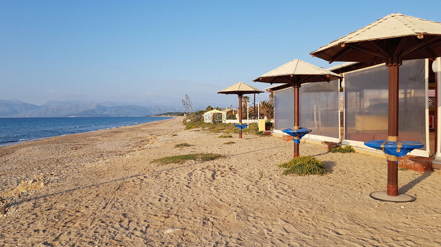 Пляж Альмирос на Корфу