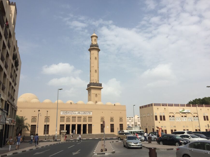 Большая мечеть в Дубае