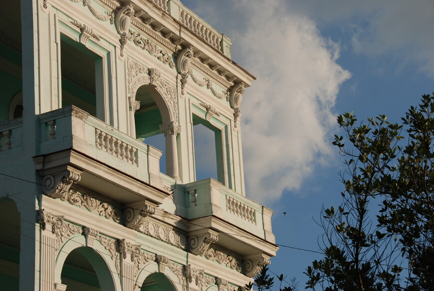 Декор фасада. Куба.