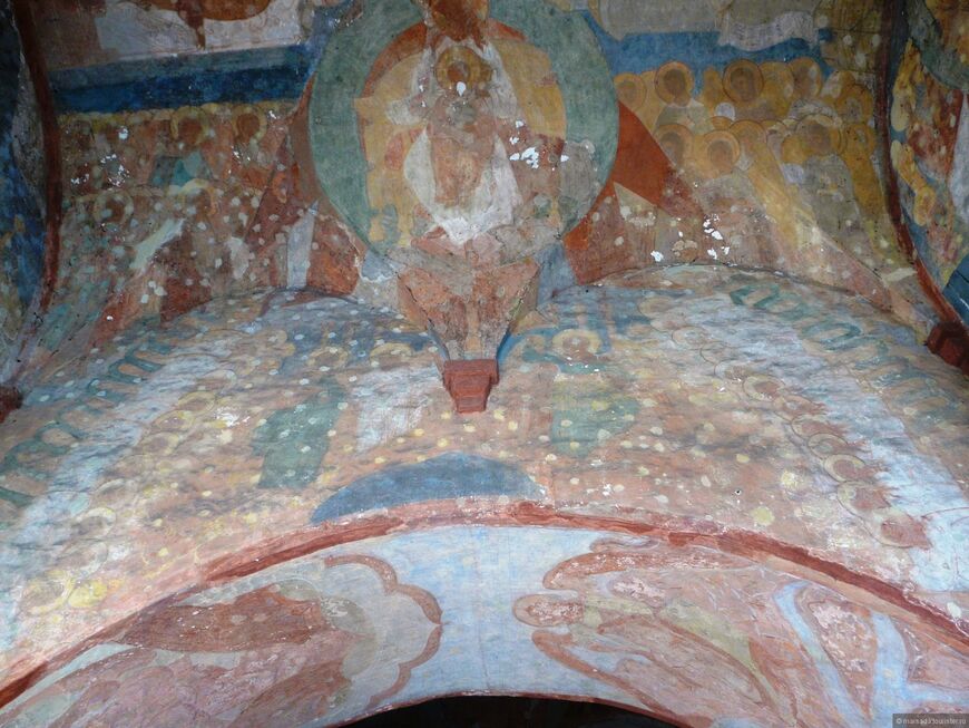 Древние фрески монастыря