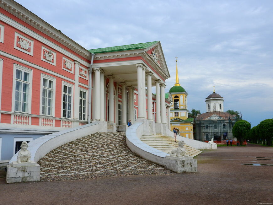 Музей-усадьба Кусково в Москве