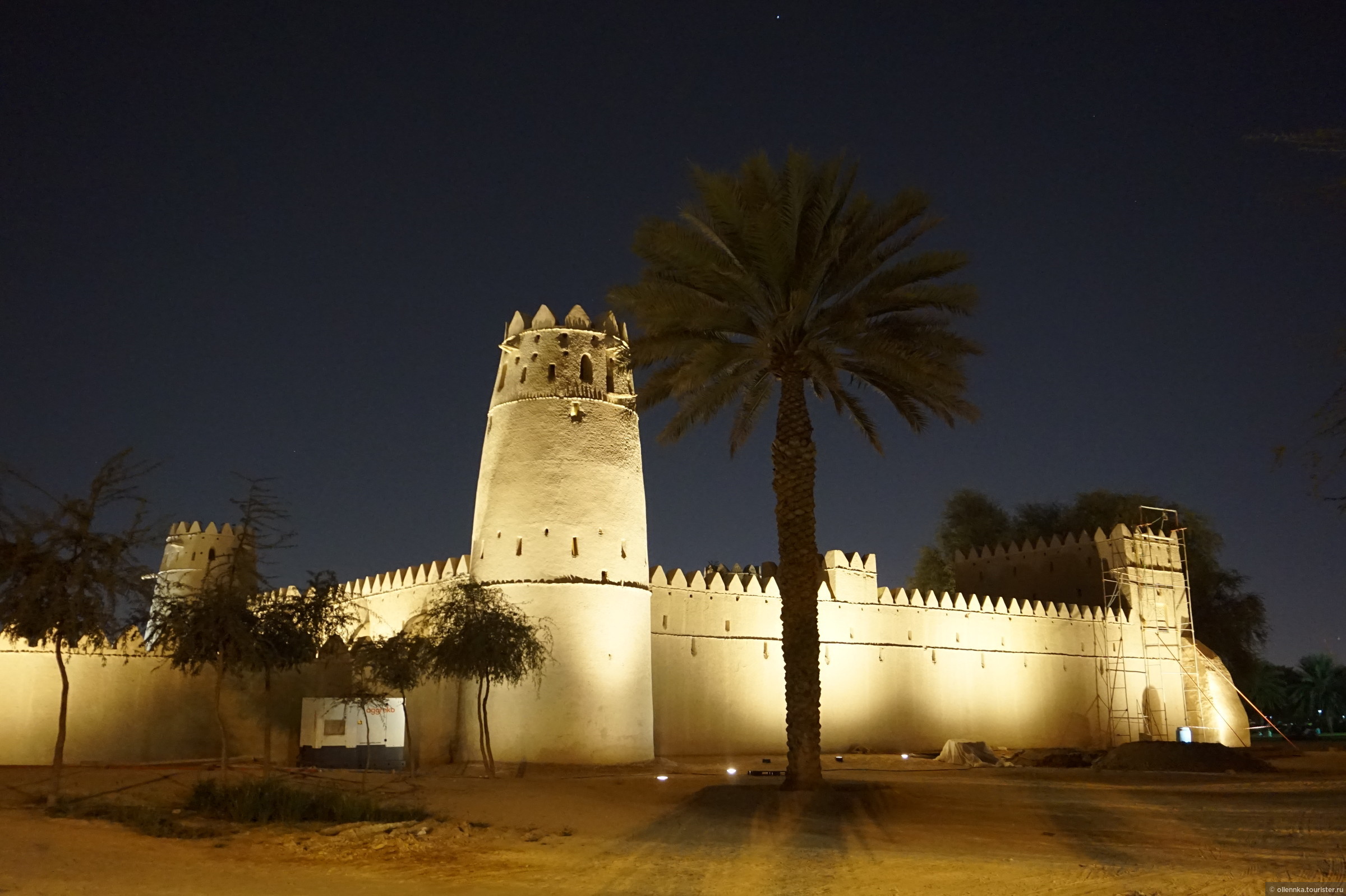 Клуб аль айн. Форт Аль-Джахили. Крепость Аль Джахили (г. Аль-Айн). Дворец шейха Аджман. Аль-Айн ОАЭ достопримечательности.