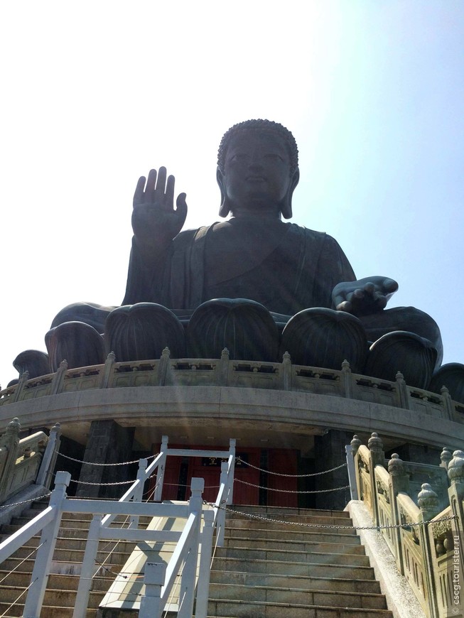 День 3. Гонконг. Большой Будда, канатная дорога и монастыри 10 000 Будд, По Лин, Чилинь