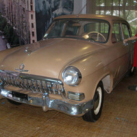 ГАЗ-21 "Волга" (2-я серия, которая выпускалась в 1958-1962 гг.). В 1958 г. на Всемирной промышленной выставке в Брюсселе этот автомобиль получил "гран-при". Он с успехом экспортировался во многие страны мира.