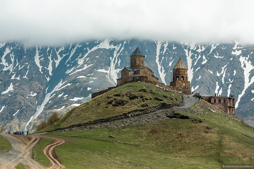 Гора Казбек