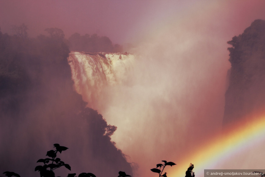  Водопад Виктория: майское половодье