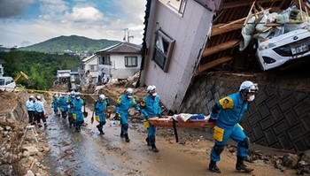 В Японии число жертв наводнения превысило 200 человек