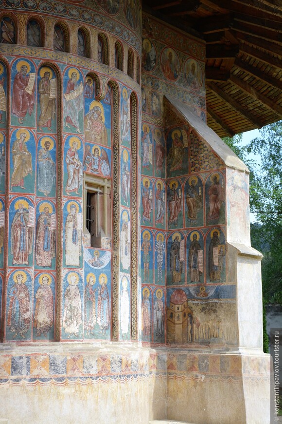 Румыния. Православные монастыри Буковины