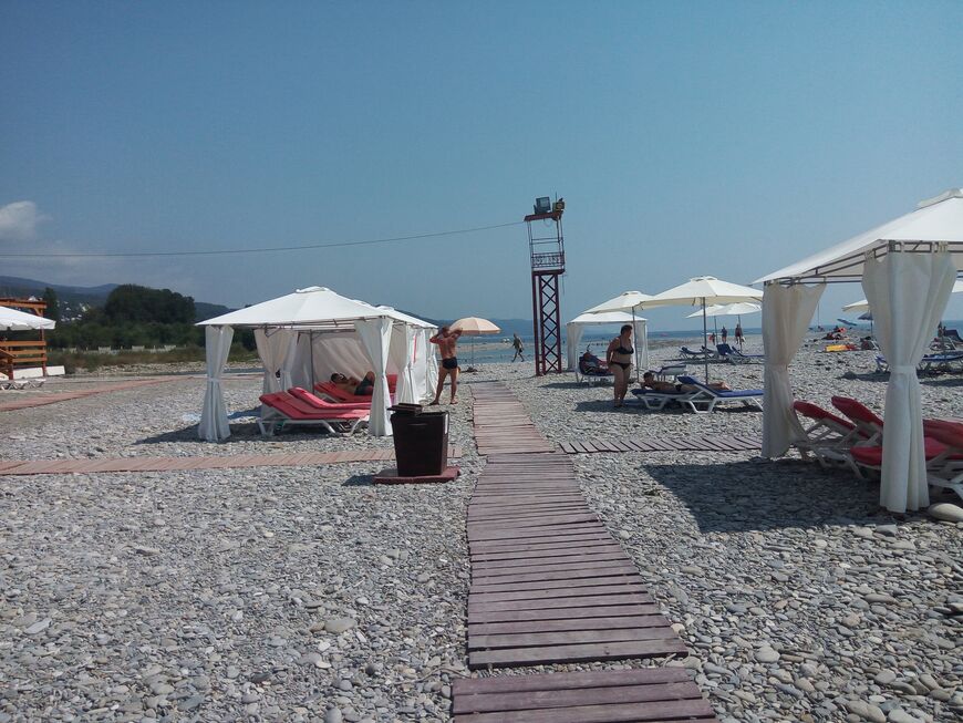 Пляж «Лазаревское взморье»