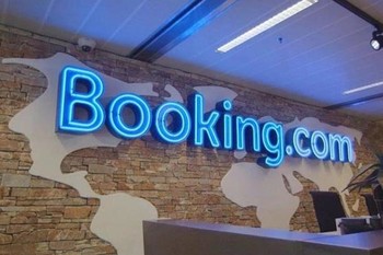 Отели Крыма планируют полностью отказаться от услуг Booking.com 
