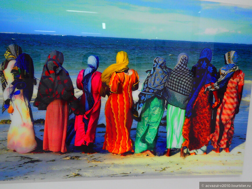 Западноафриканское искусство в музее масок. Продолжение