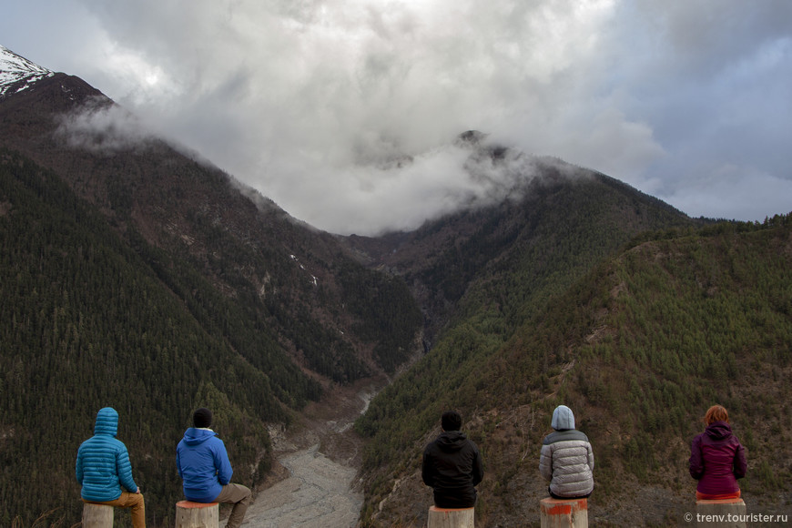 Через туманы над тайгой голубой  в Непал, в Непал, в Непал