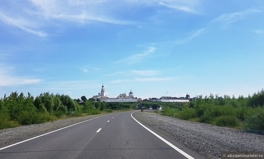 Имперский скоростной дроид впереди... Спешить не нужно! 