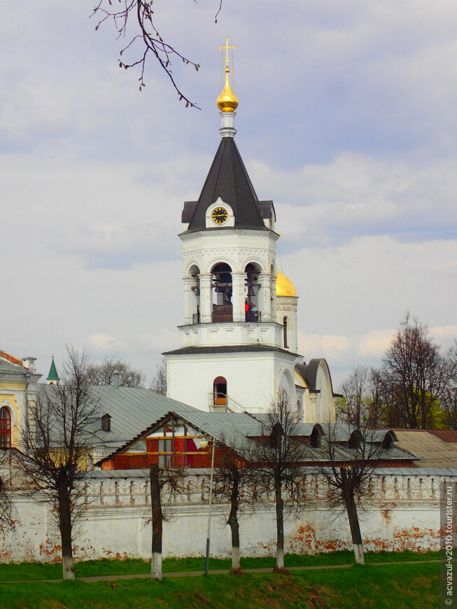 В Богородице-Рождественском монастыре на Пасху. Звонари