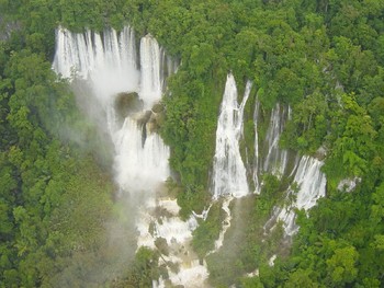 В Таиланде для туристов закрыли самый высокий водопад 