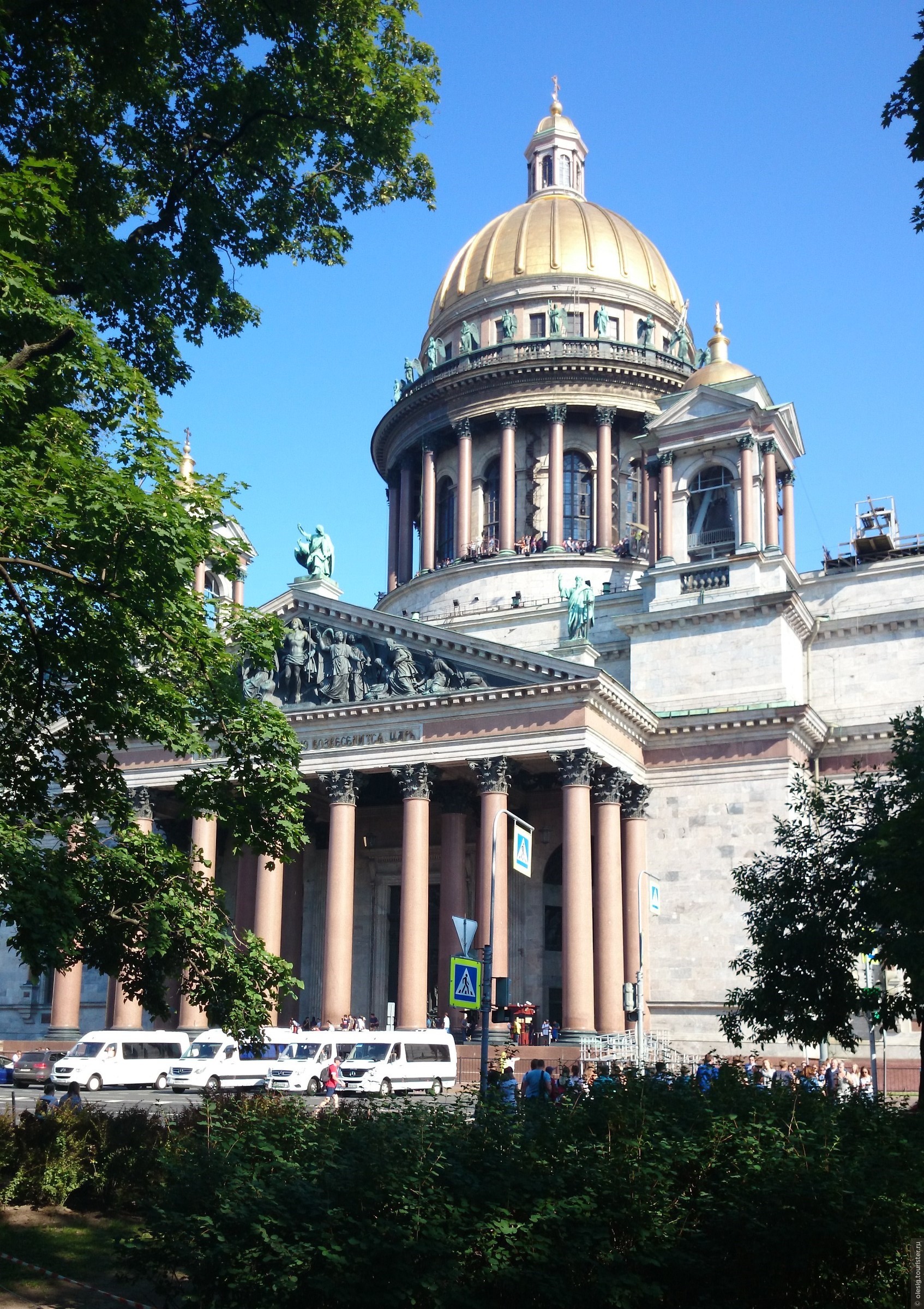 Солнечный санкт петербург. Солнечный Питер. Солнечное (Санкт-Петербург). Солнце в Петербурге. Санкт-Петербург Солнечный день.