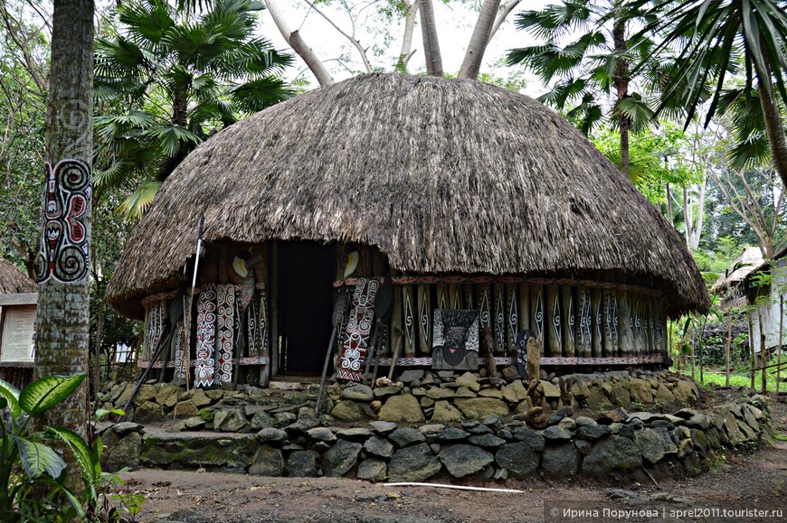 Традиционный домик с острова Папуа