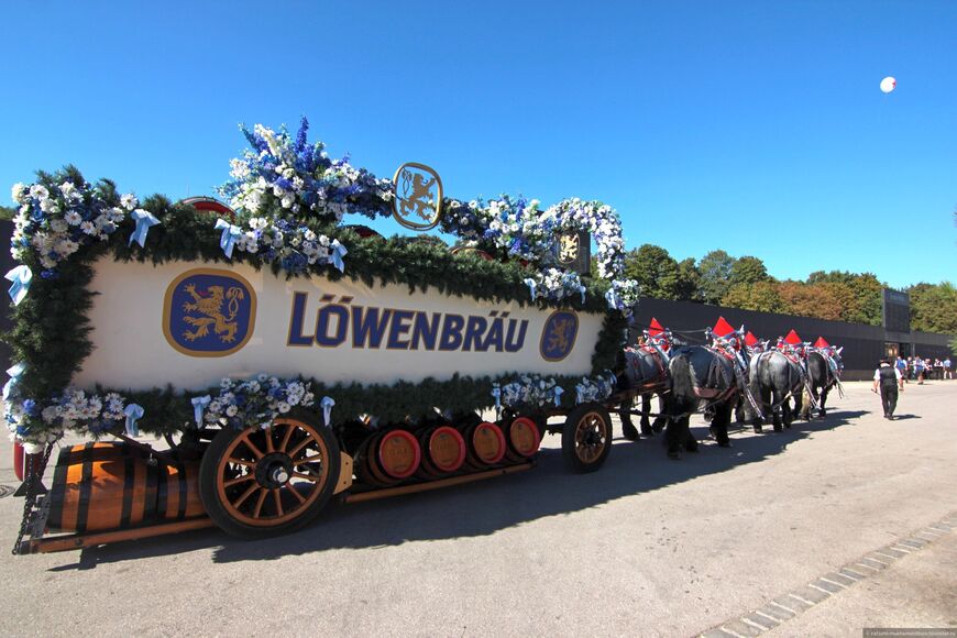 Повозка Löwenbräu 