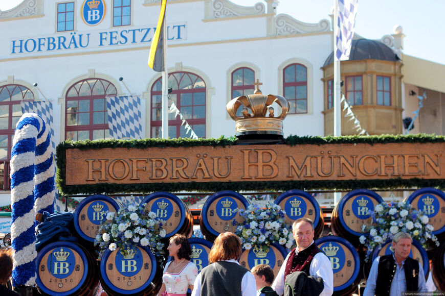 Повозка Hofbräu-Festzelt
