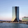 Штаб-квартира судовладельческой компании СМА - самое высокое здание в Марселе, высотой около 150 м
