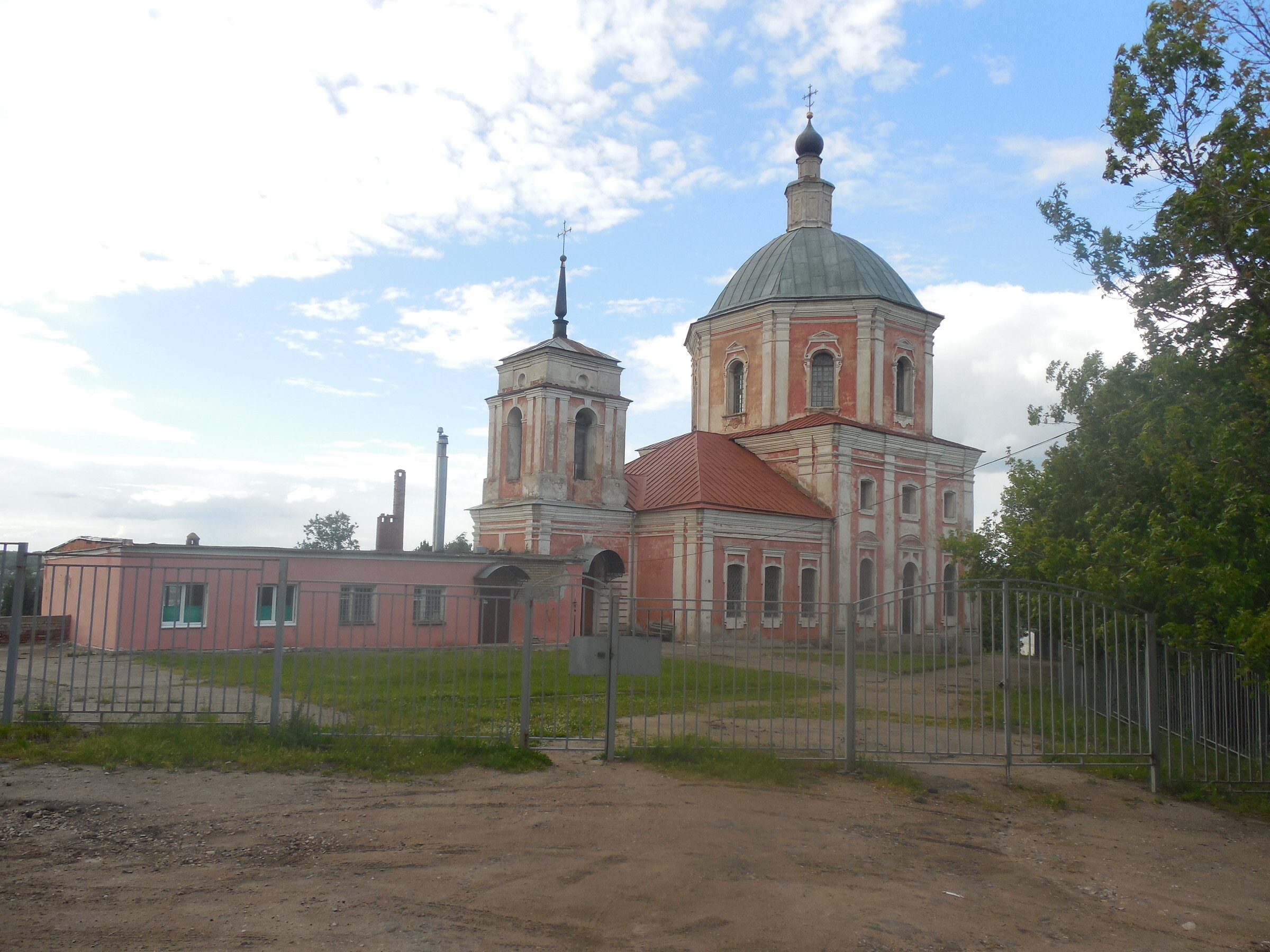 Смоленск Церковь у вокзала