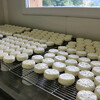 Во время нашей экскурсии на ферме, нам покажут как из козьего молока получают сыр