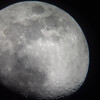 фото Луны через телескоп