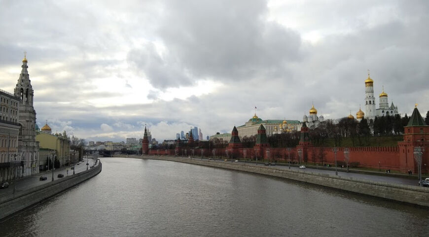 Вид с Москворецкого моста