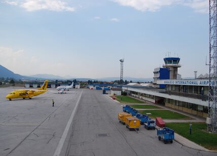 Sarajevo_Airport_ADAC-Ambulance-Service_2011-09-15.jpg