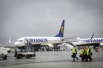 Бортпроводники Ryanair будут бастовать в пяти странах Европы 28 сентября