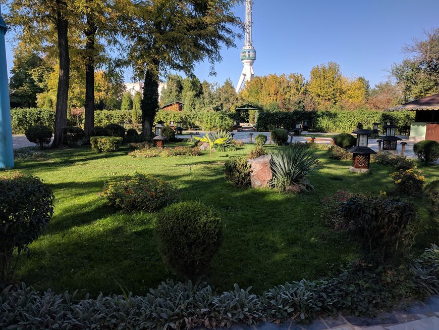 Японский сад в Ташкенте