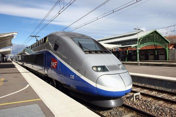 Во Франции запустят пять новых высокоскоростных железнодорожных линий 