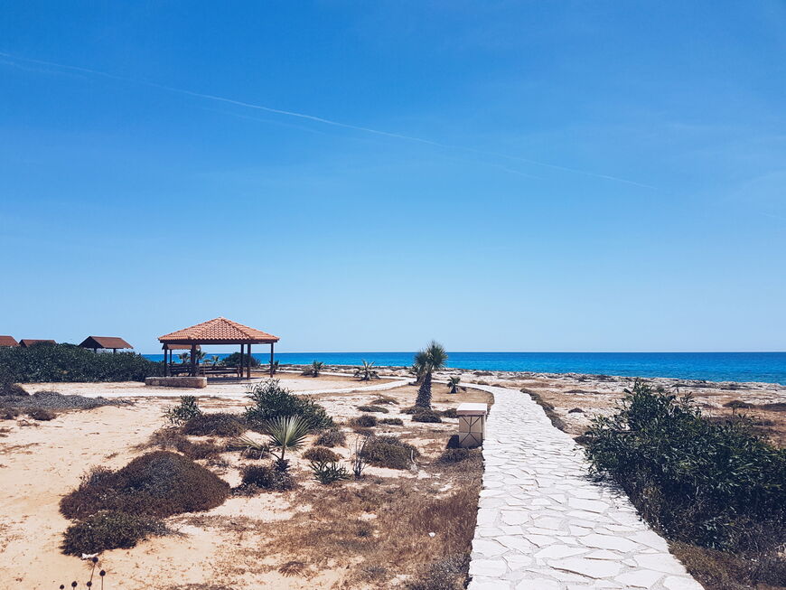 Пляж Микри Ланда на Кипре