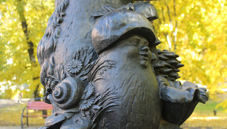 Памятник «Грибы с глазами» в Рязани