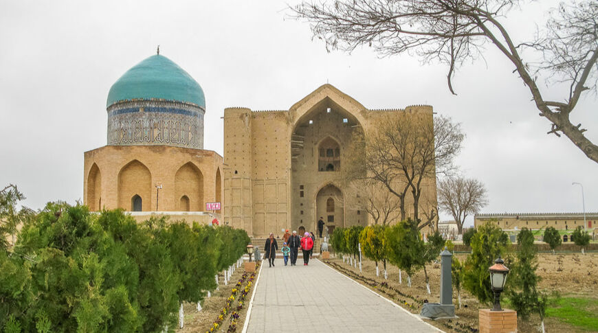 Мавзолей Ходжи Ахмеда Ясави в Казахстане