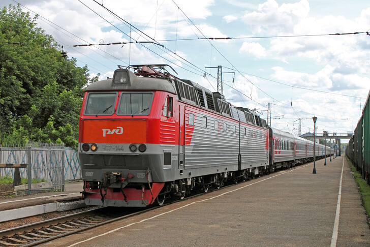 Поезд Санкт-Петербург — Брянск