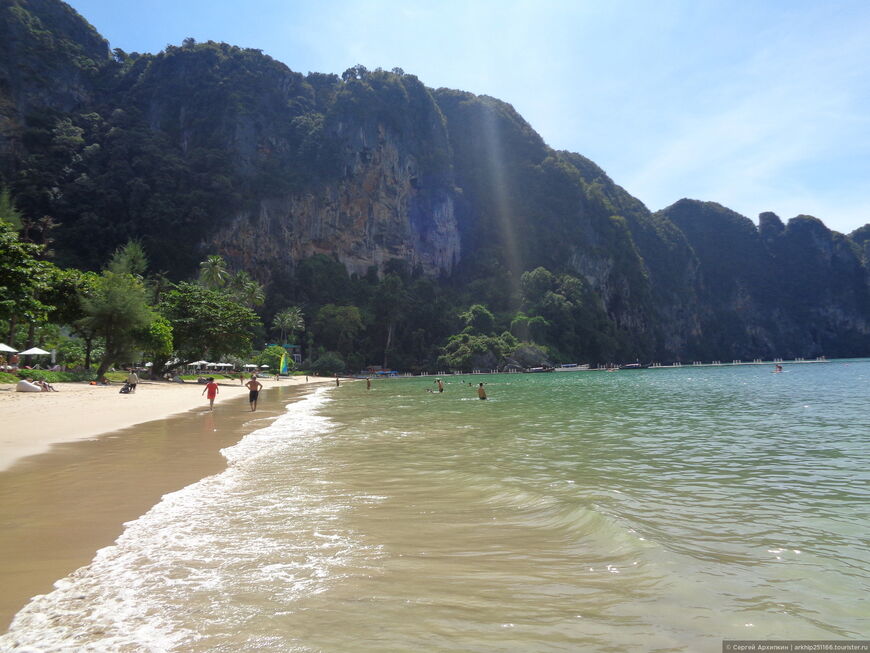 Пляж Паи Плонг