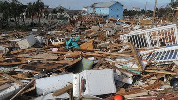 В США жертвами урагана «Майкл» стали не менее 12 человек 