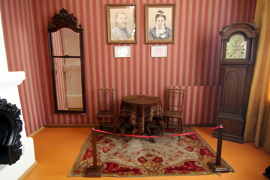Мемориальная комната семьи Поповых