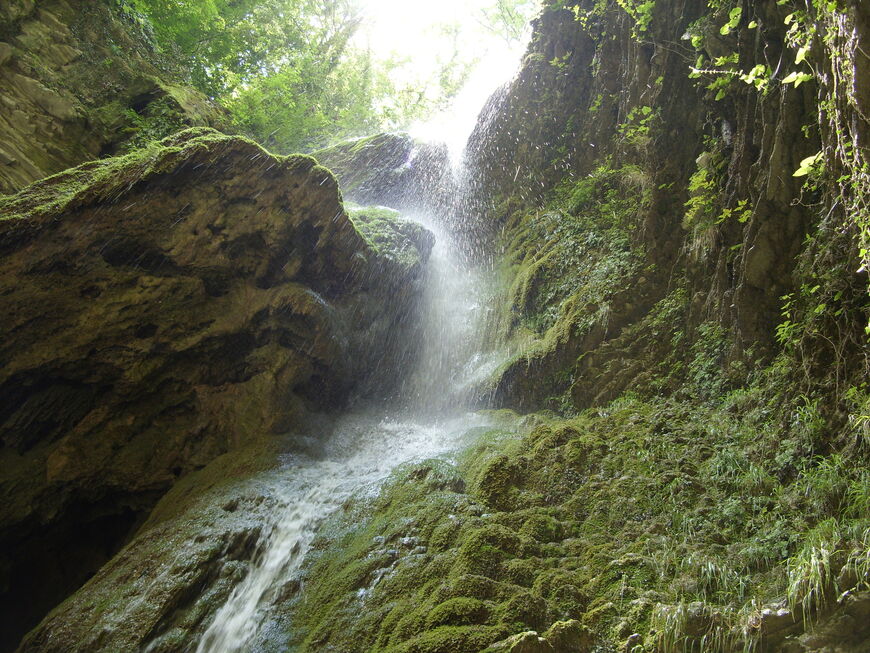 Водопады и ущелье Наджиго