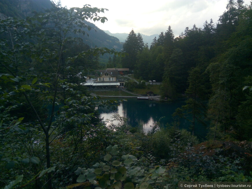 Голубое озеро Blausee, Швейцария