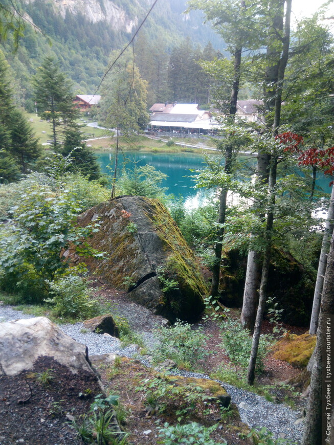 Голубое озеро Blausee, Швейцария