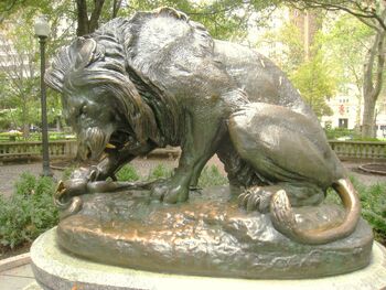 Лев, давящий змею. Скульптура Антуана-Луи Бари