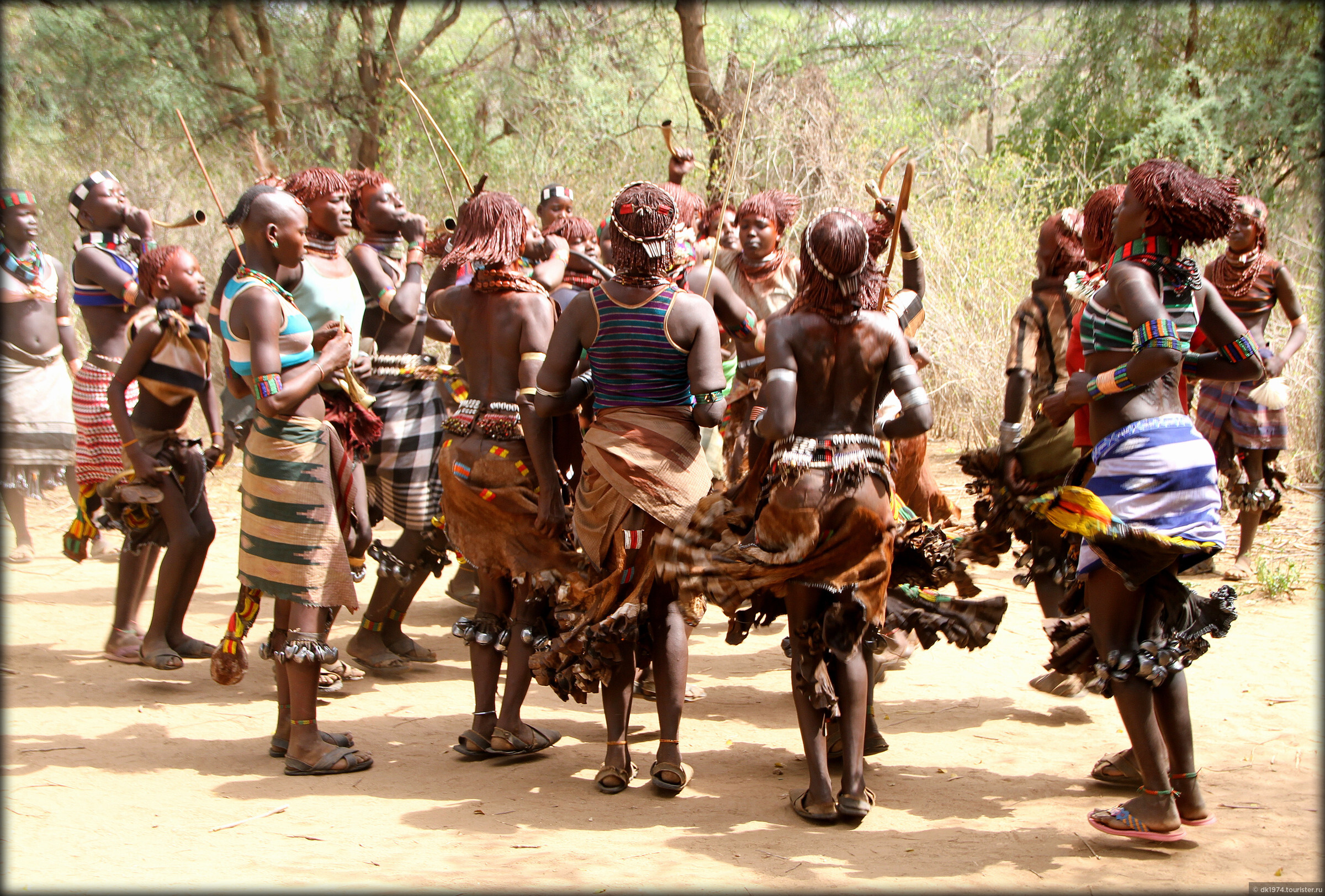 Племя дата выхода. Племя Хамер Эфиопия. Народ Хамар. Племя Хамер Эфиопия обычаи. Хамар народ Африки.