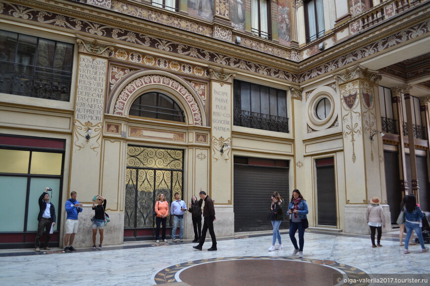 Двор-музей в Риме