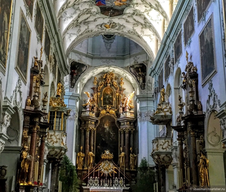 Церковь Аббатства Святого Петра в Зальцбурге (Stiftskirche Sankt Peter, Salzburg)